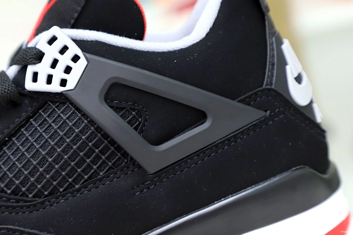 AIR 'BRED' OG RETRO 2019 JORDAN 4 0307
